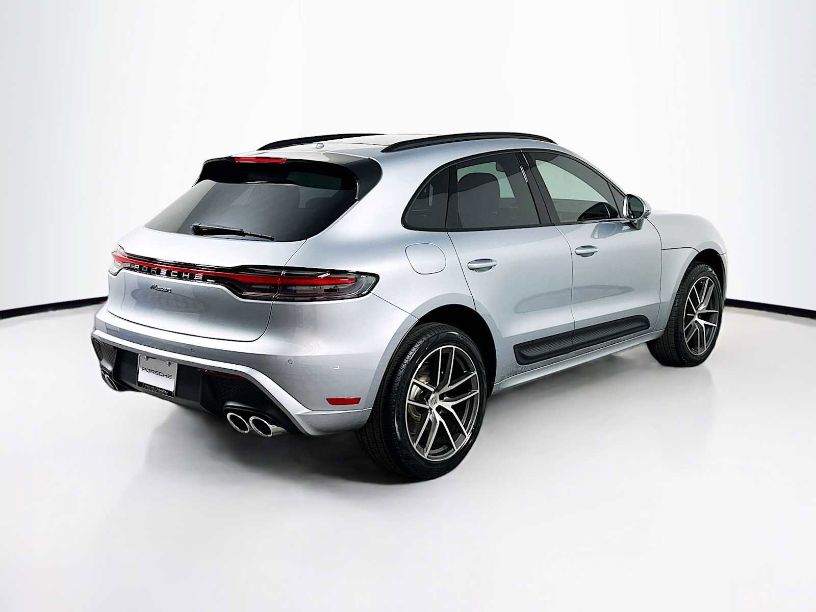 New 2026 Porsche Macan AWD/4WD image 9