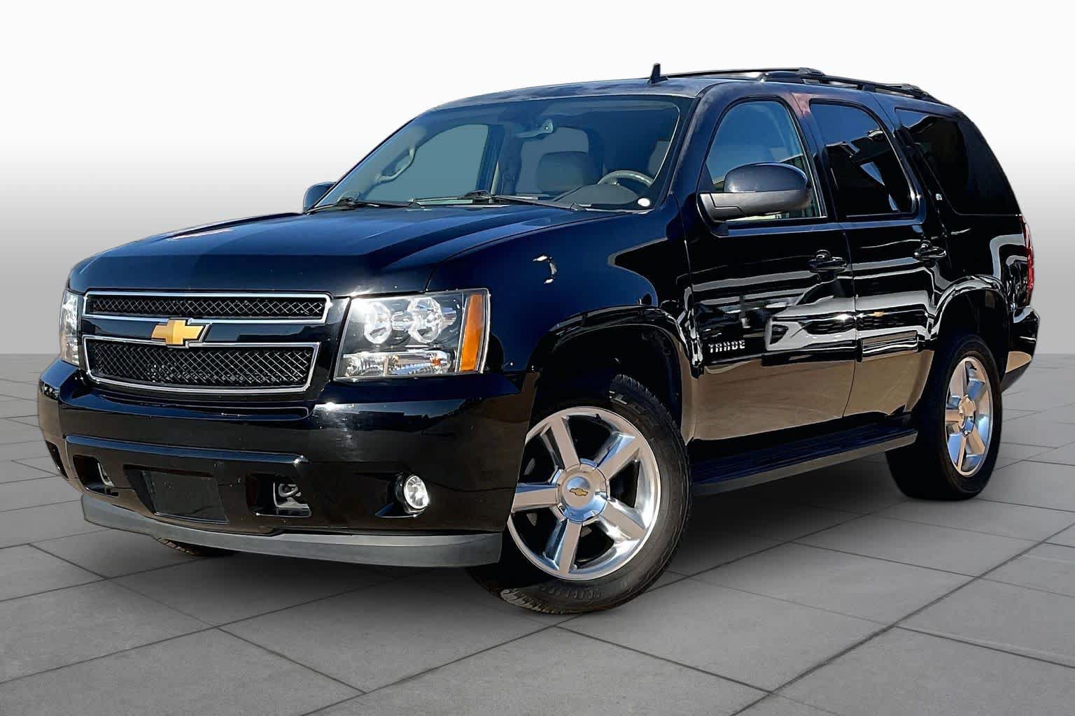 Used 2013 Chevrolet Tahoe LT w/ Luxury Package AWD/4WD image 3