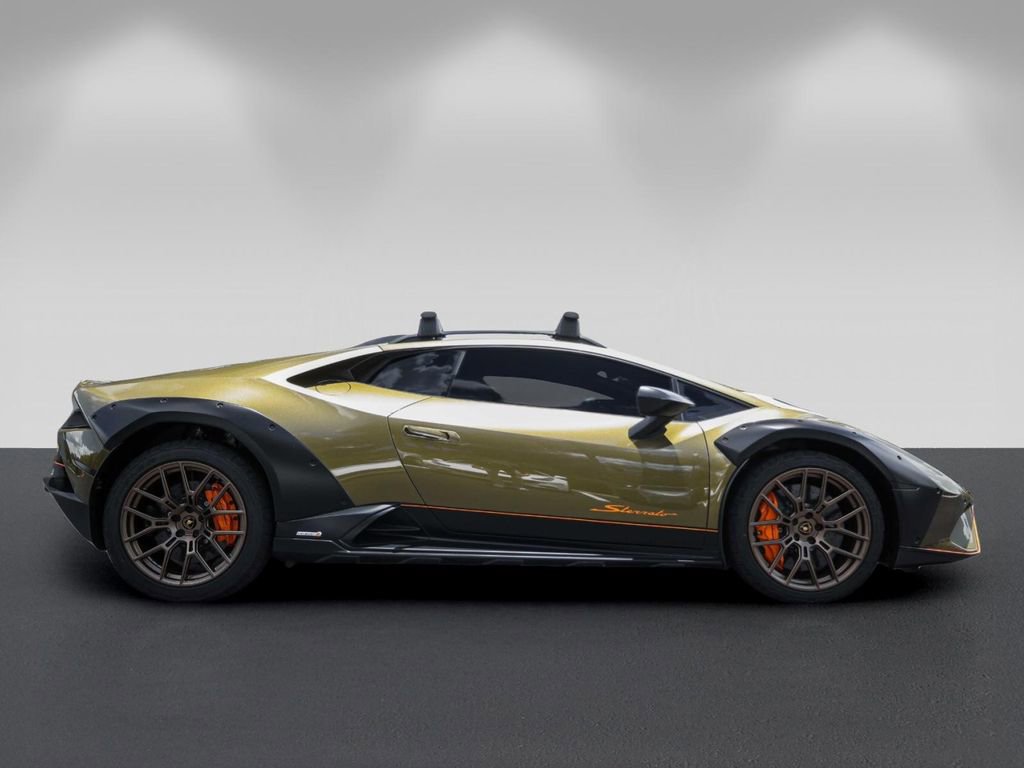 Used 2024 Lamborghini Huracan Sterrato AWD/4WD image 2