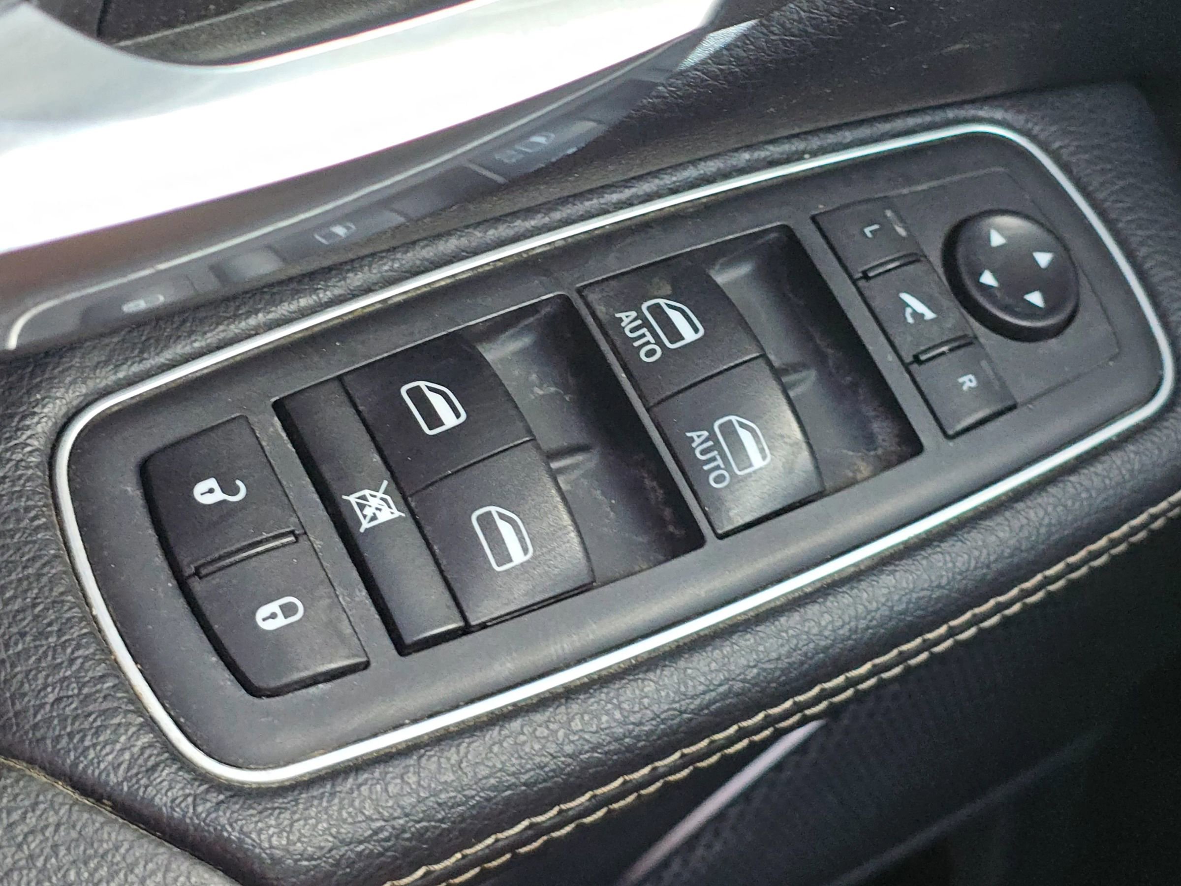 Used 2020 RAM 1500 Laramie image 16