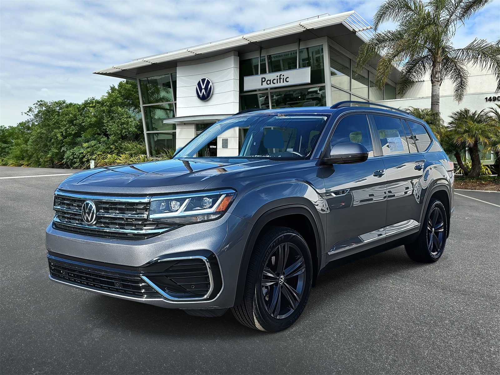 Used 2021 Volkswagen Atlas SE w/ Panoramic Sunroof Package image 1