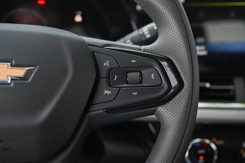 New 2026 Chevrolet Trax LT w/ LPO, Blackout Package FWD image 20