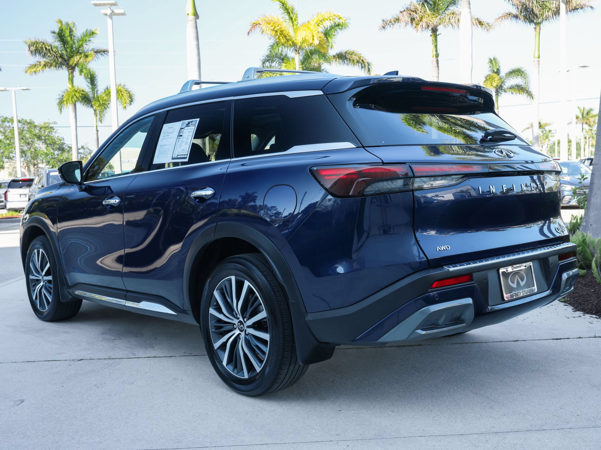 Used 2023 INFINITI QX60 Sensory w/ Vision Package AWD/4WD image 23