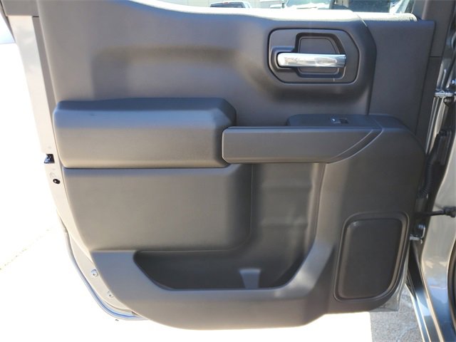 New 2026 Chevrolet Silverado 1500 Custom w/ LPO, Dark Essentials Package image 16
