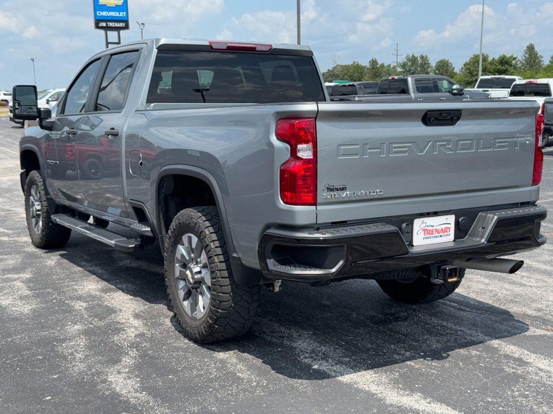Used 2024 Chevrolet Silverado 2500 Custom w/ Custom Convenience Package AWD/4WD image 6