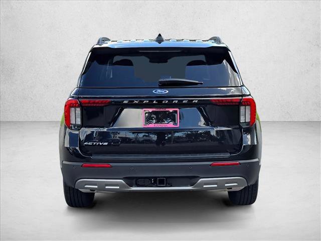 New 2026 Ford Explorer Active RWD image 8