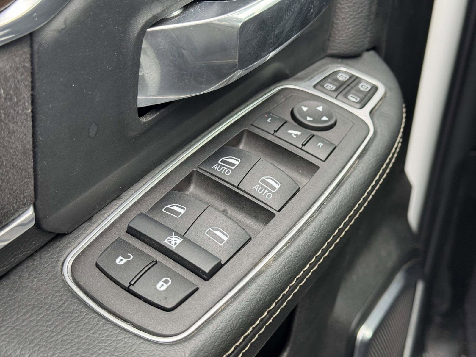 Used 2024 RAM 2500 Laramie w/ Safety Group AWD/4WD image 17