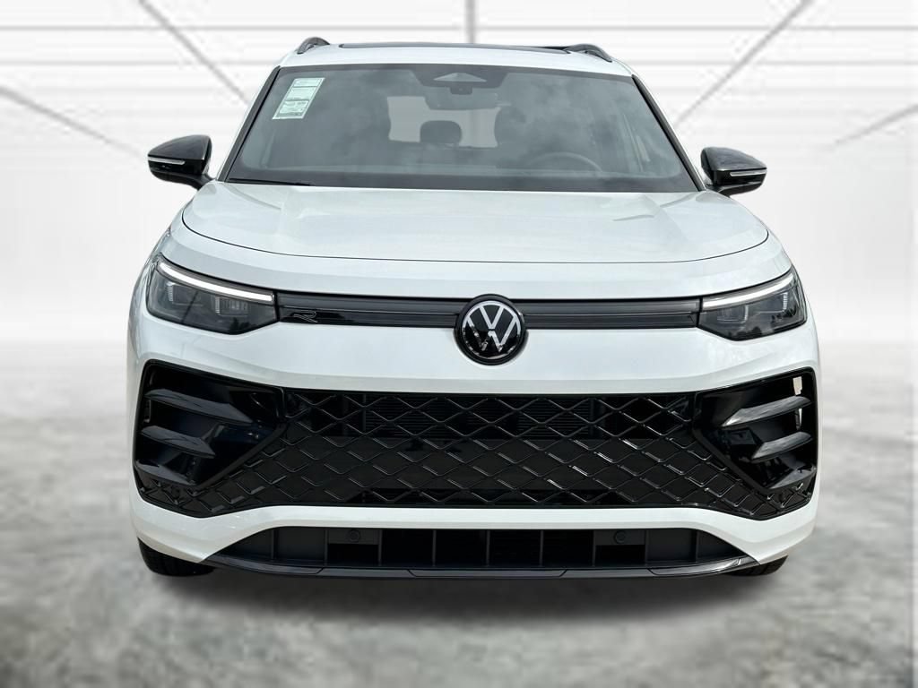 New 2026 Volkswagen Tiguan SE R-Line FWD image 8