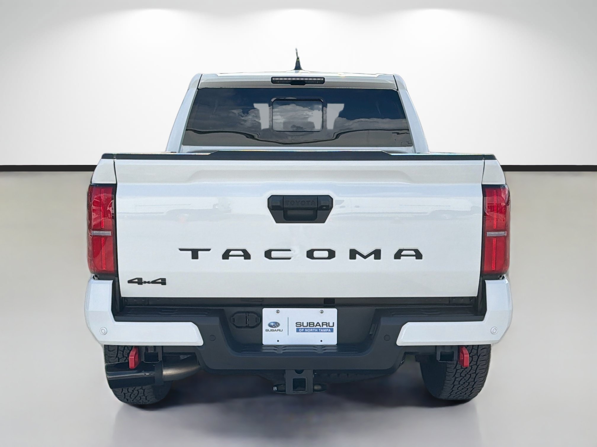 Used 2024 Toyota Tacoma TRD Off-Road w/ TRD Off Road Upgrade Package AWD/4WD image 4