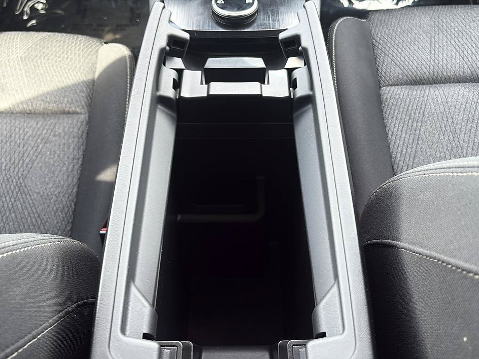 Certified 2025 Nissan Rogue SV AWD/4WD image 35