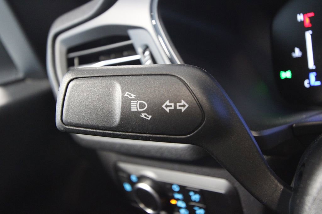 Used 2025 Ford Escape ST-Line w/ Equipment Group 301A image 12