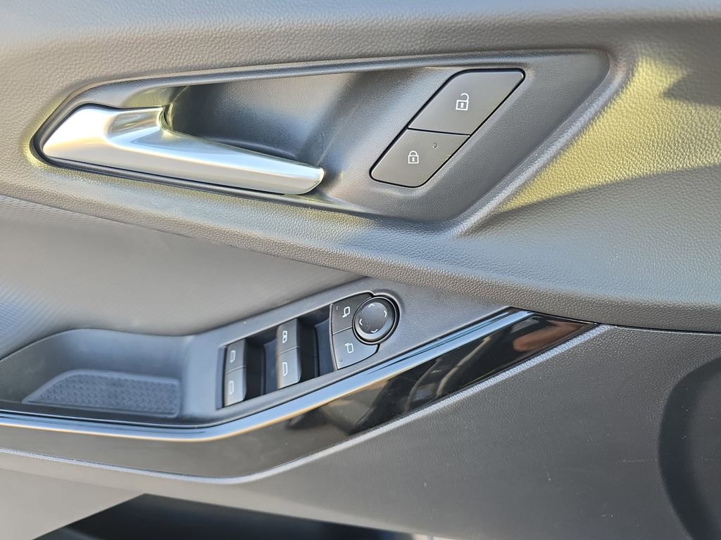 New 2026 Chevrolet Equinox LT image 29