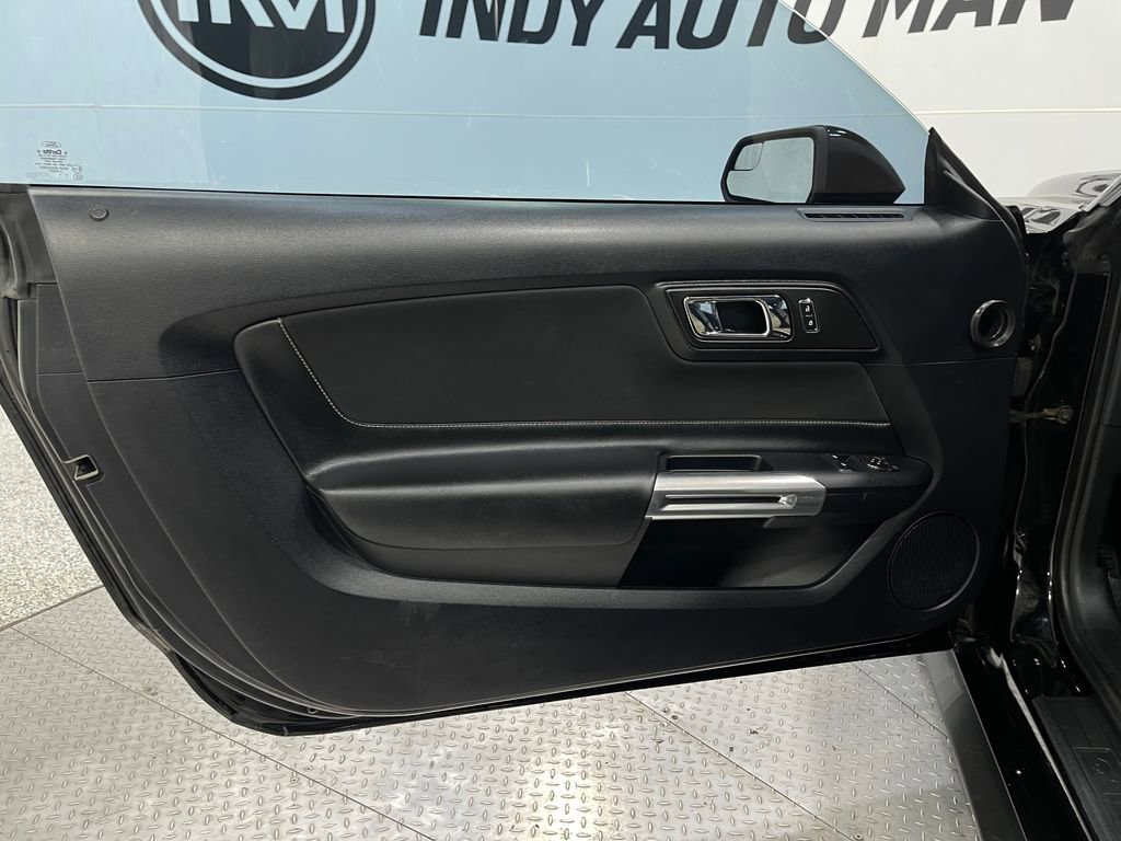 Used 2015 Ford Mustang GT image 13