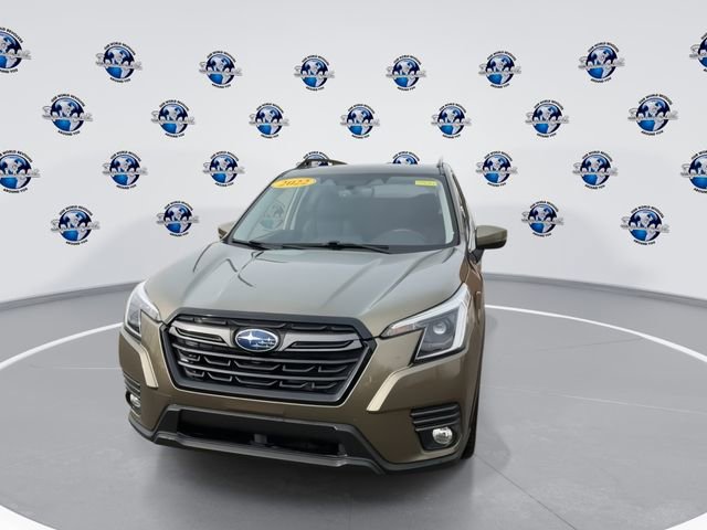 Used 2022 Subaru Forester Limited w/ Popular Package #3 image 3