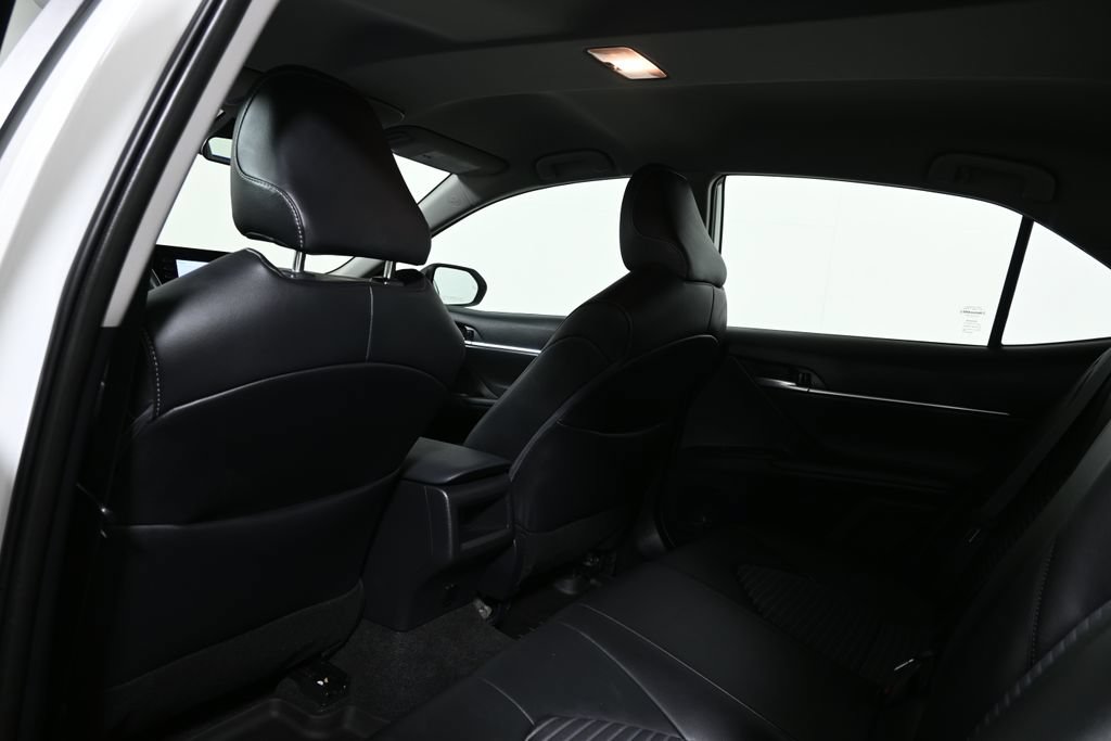 Used 2024 Toyota Camry SE w/ Cold Weather Package FWD image 7