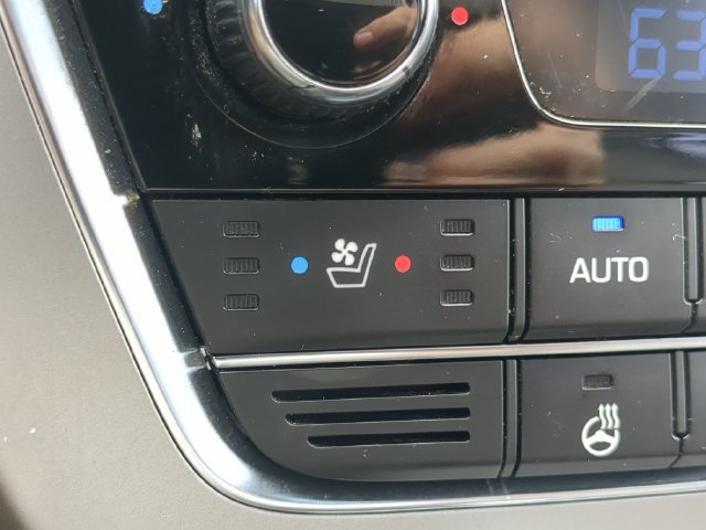 Used 2015 Hyundai Sonata Limited w/ Option Group 05 FWD image 28