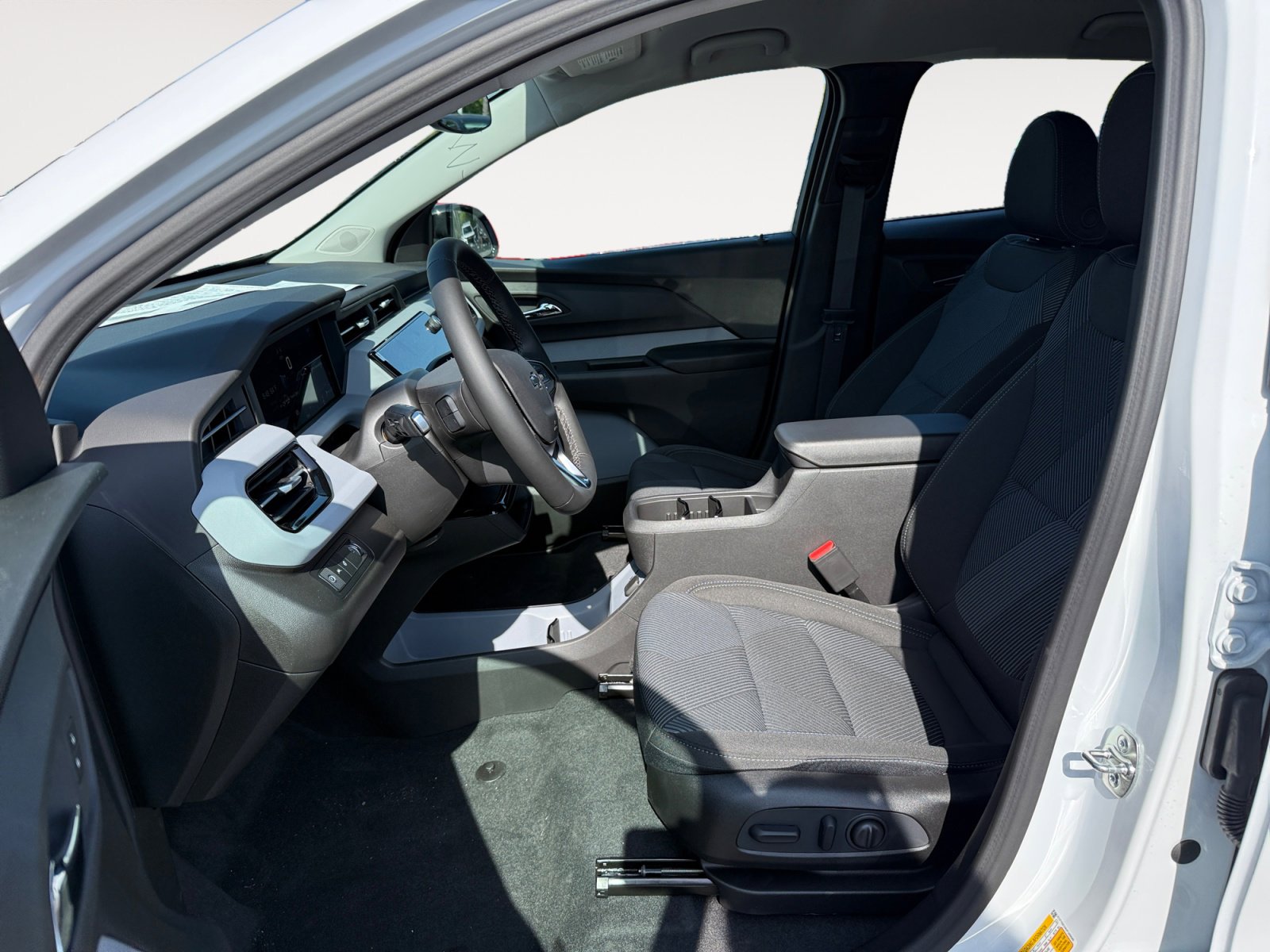 New 2027 Chevrolet Bolt LT FWD image 10