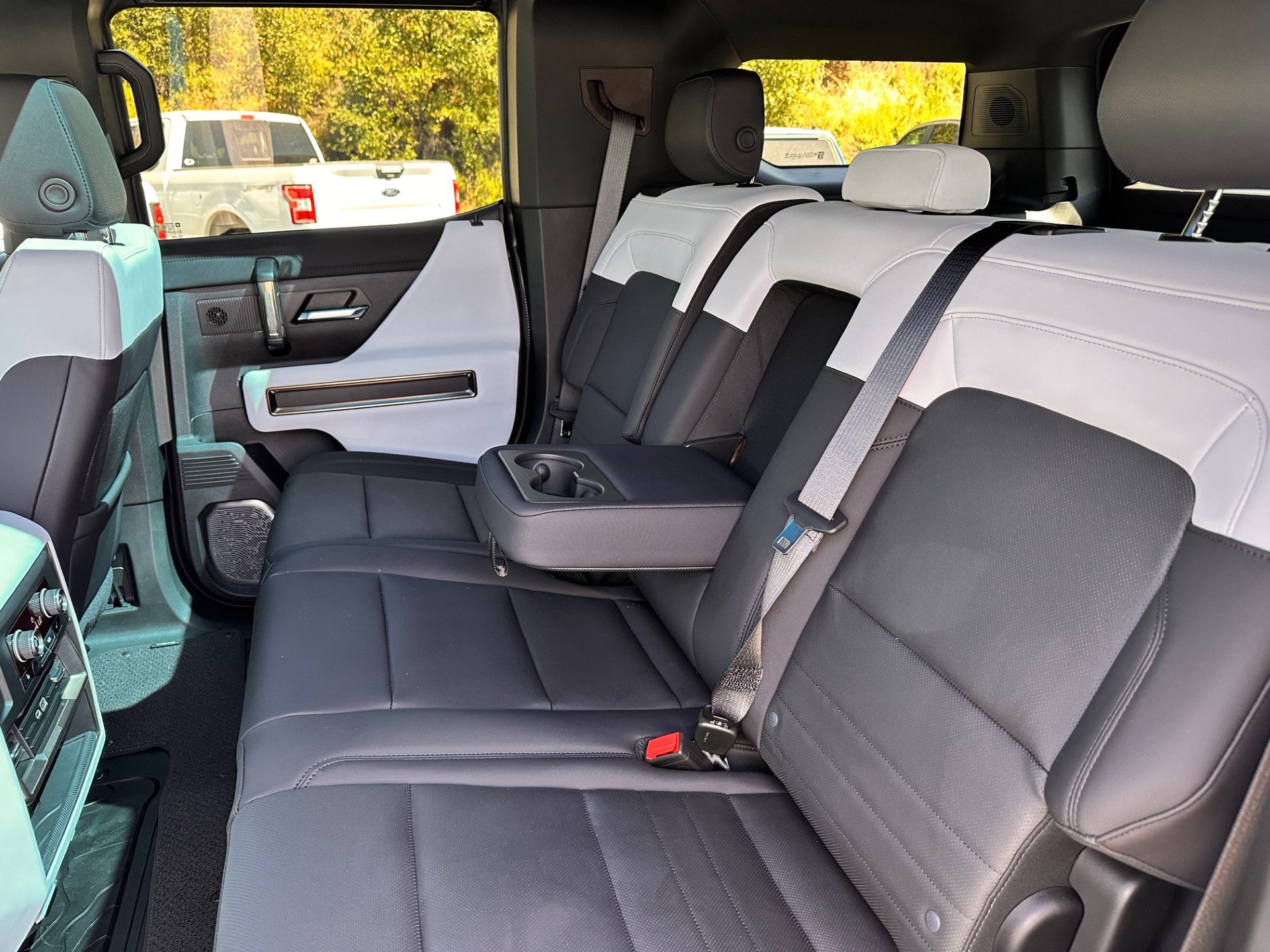 Used 2024 GMC Hummer EV 3X w/ Omega Edition AWD/4WD image 10