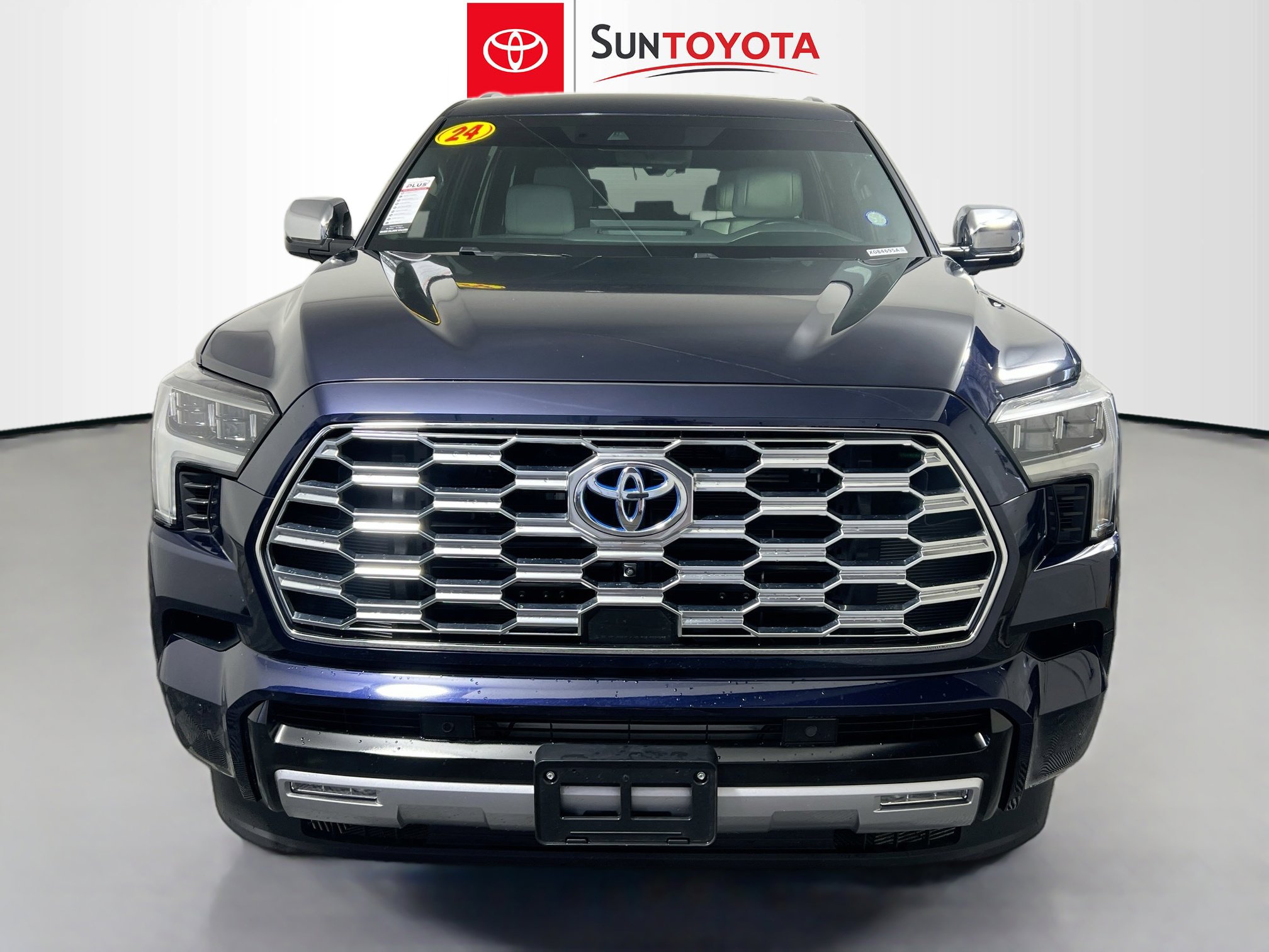 Used 2024 Toyota Sequoia Capstone AWD/4WD image 10