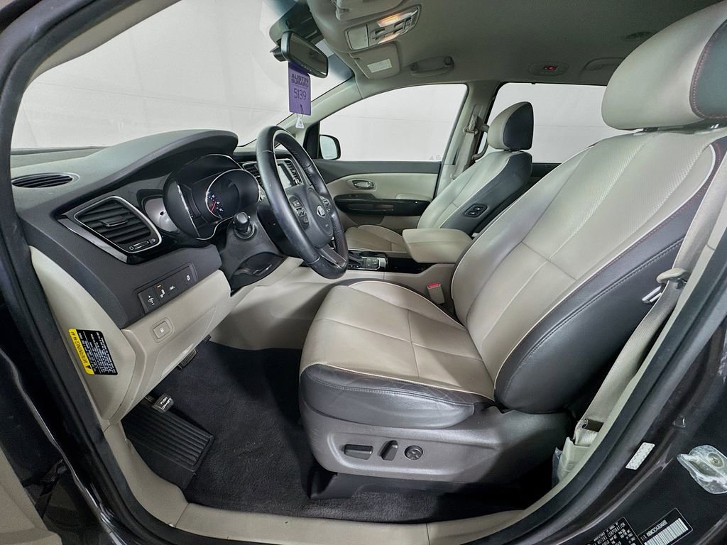 Used 2018 Kia Sedona EX image 23