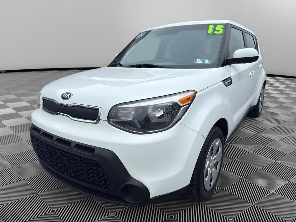 Used 2015 Kia Soul FWD image 1