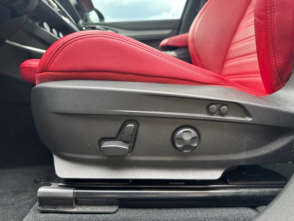 Used 2023 Alfa Romeo Stelvio Veloce AWD/4WD image 30