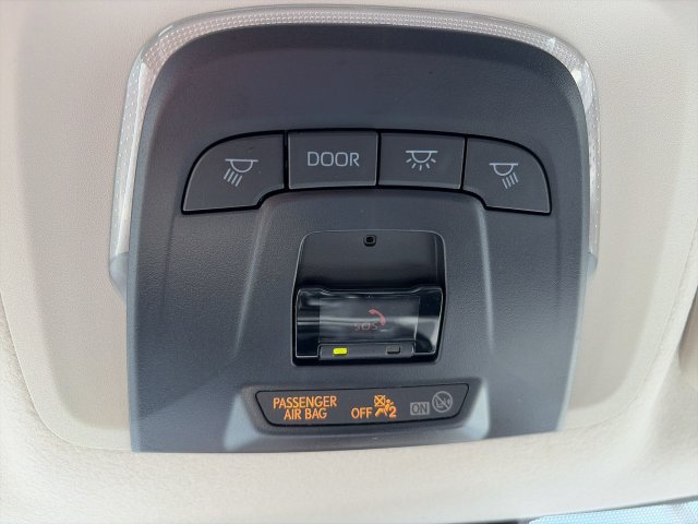 Used 2025 Toyota Corolla LE FWD image 21