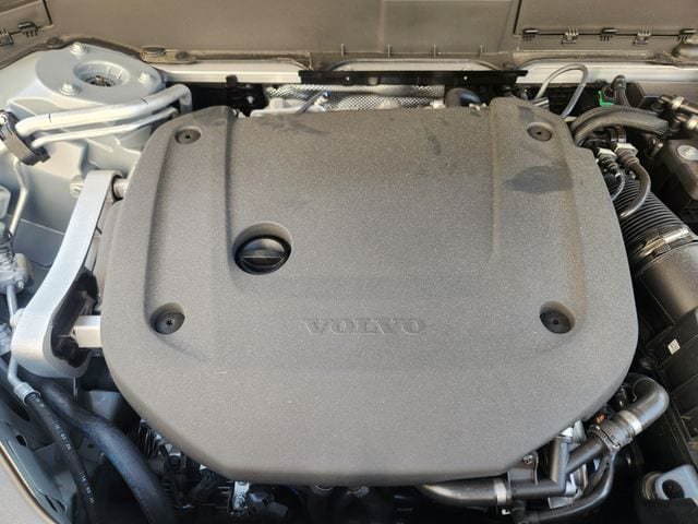 New 2026 Volvo XC90 B6 Plus w/ Protection Package Premier AWD/4WD image 18