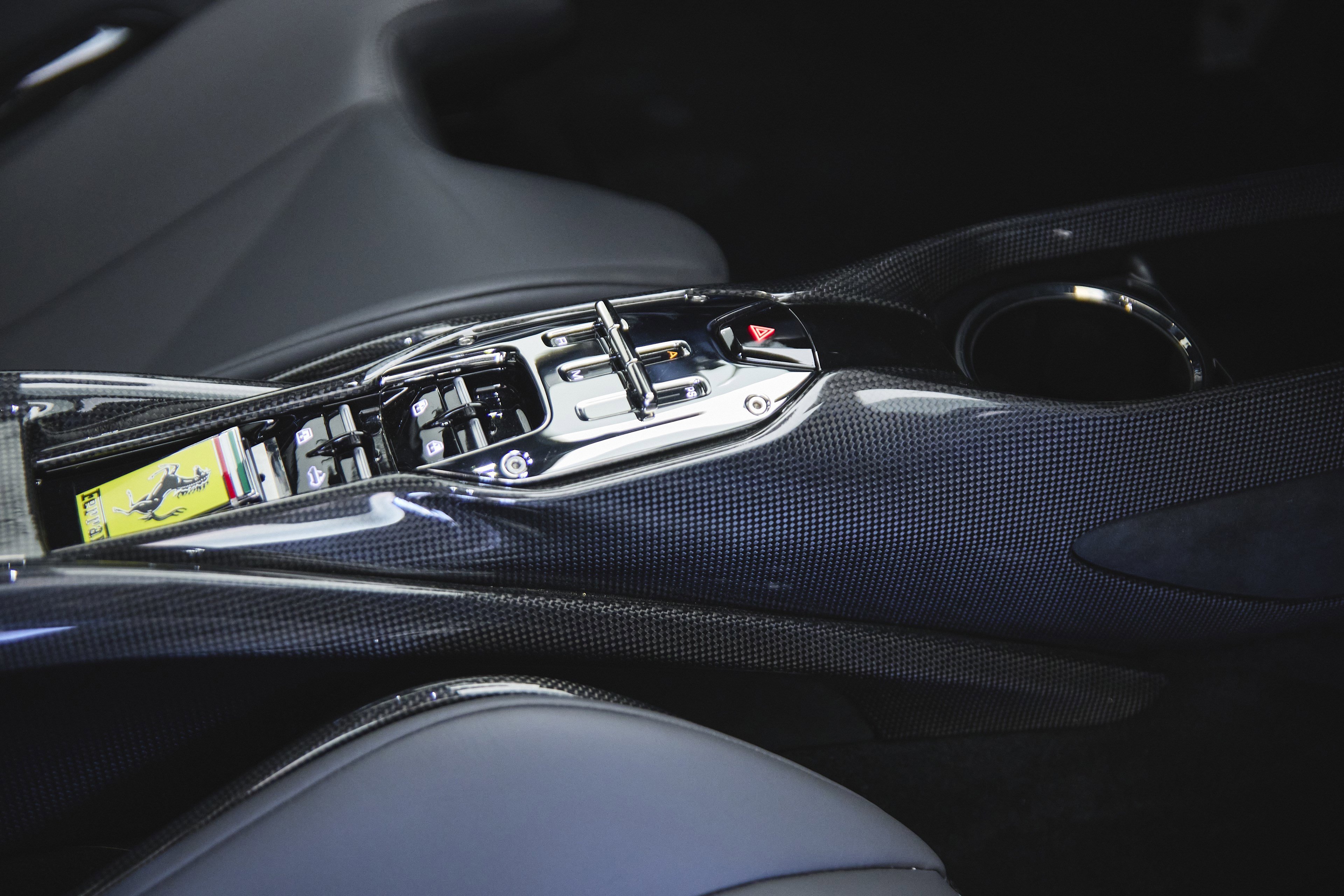 Used 2023 Ferrari SF90 Spider image 40