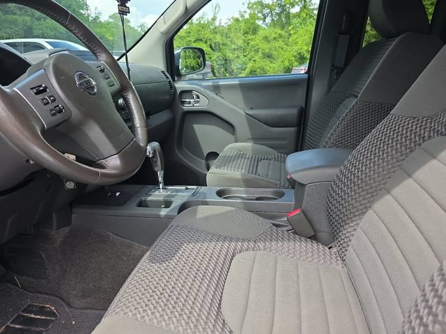 Used 2017 Nissan Frontier SV w/ SV Value Truck Package RWD image 13