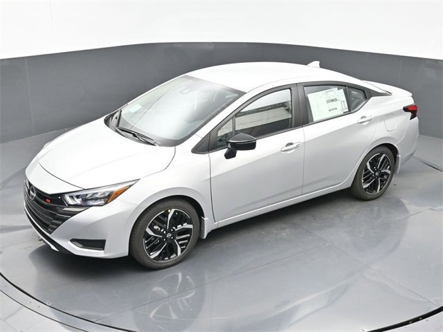 New 2025 Nissan Versa SR w/ Trunk Package image 29