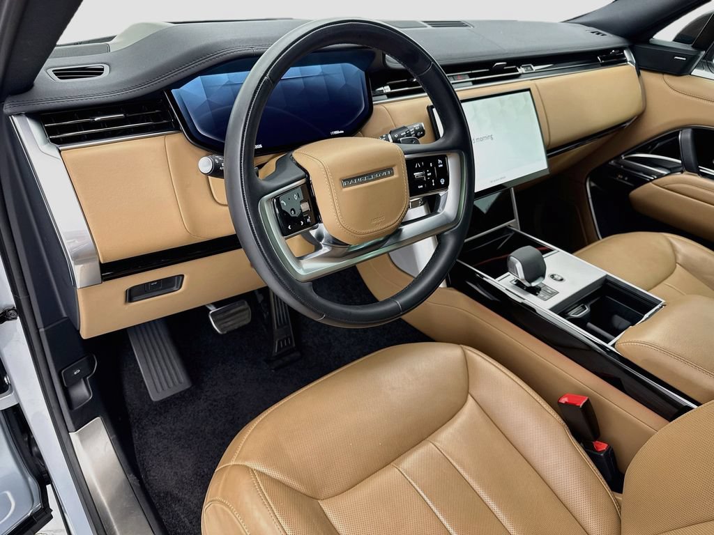 Used 2024 Land Rover Range Rover SE AWD/4WD image 9