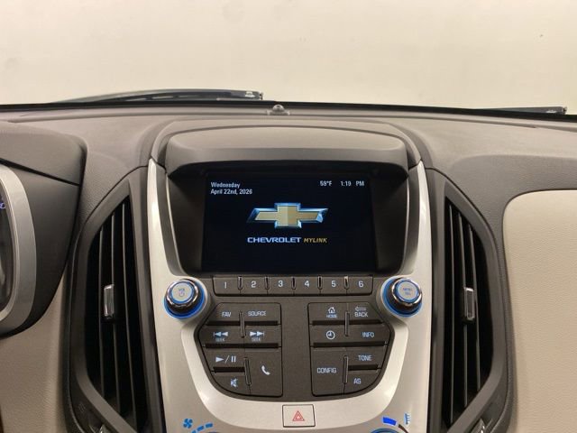 Used 2017 Chevrolet Equinox Premier w/ Enhanced Convenience Package AWD/4WD image 10