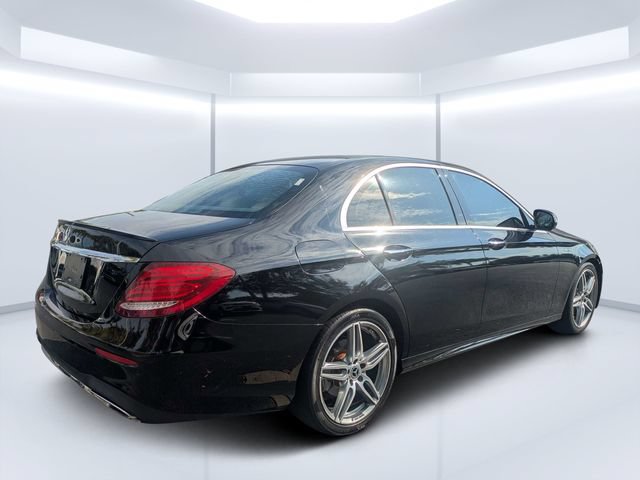 Used 2018 Mercedes-Benz E 300 image 3