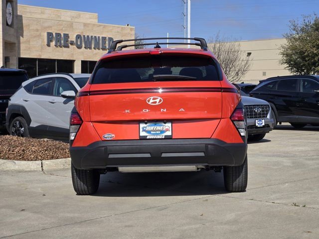 Certified 2025 Hyundai Kona SEL image 7