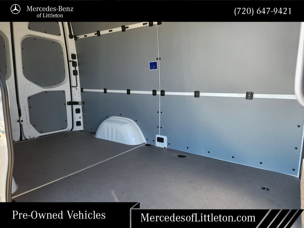 Used 2025 Mercedes-Benz Sprinter 2500 image 29