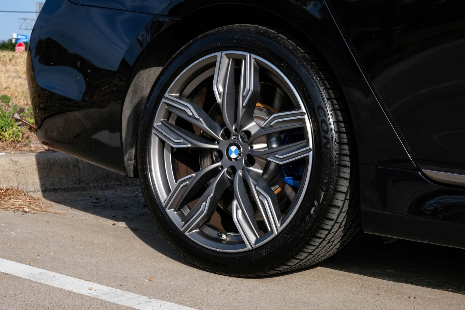 Used 2018 BMW M760i xDrive AWD/4WD image 59