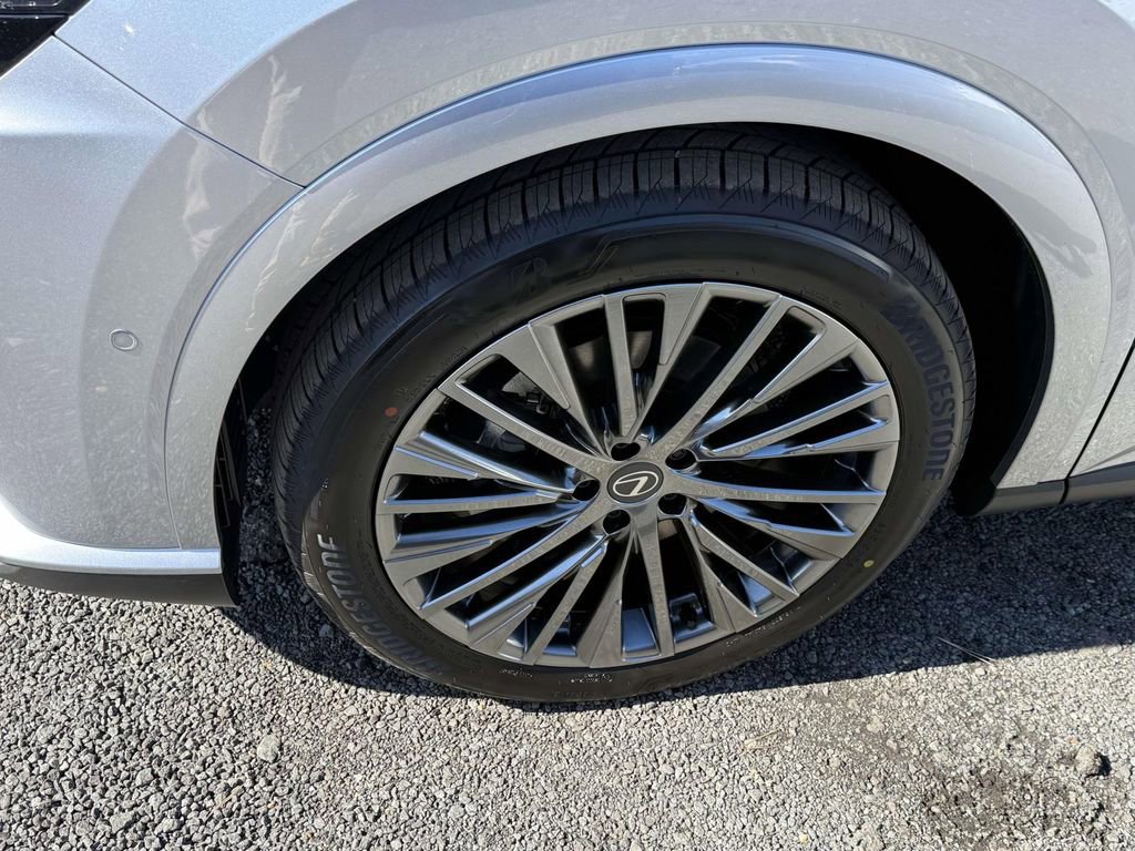 New 2026 Lexus RX 450h Luxury image 7