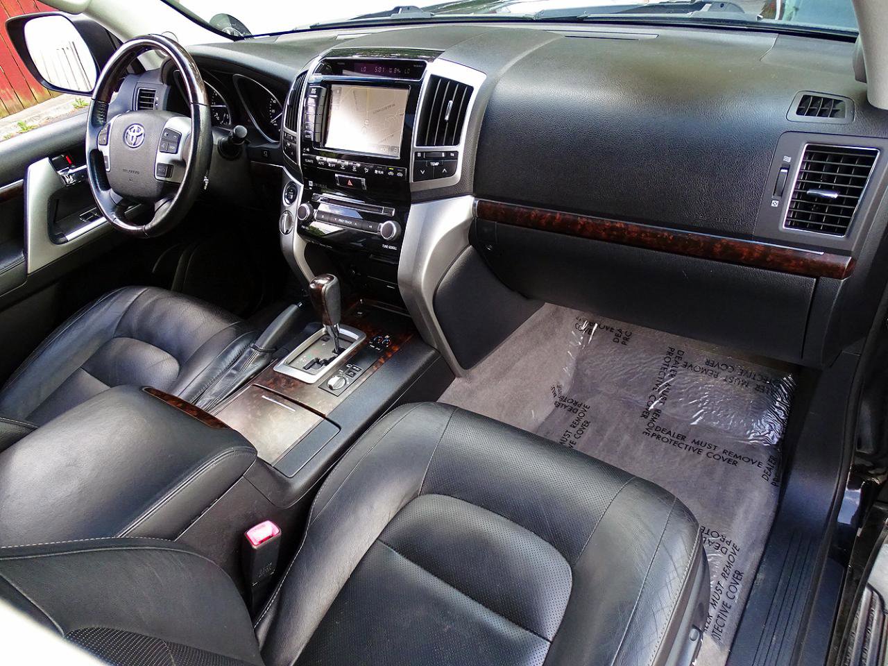 Used 2015 Toyota Land Cruiser AWD/4WD image 43