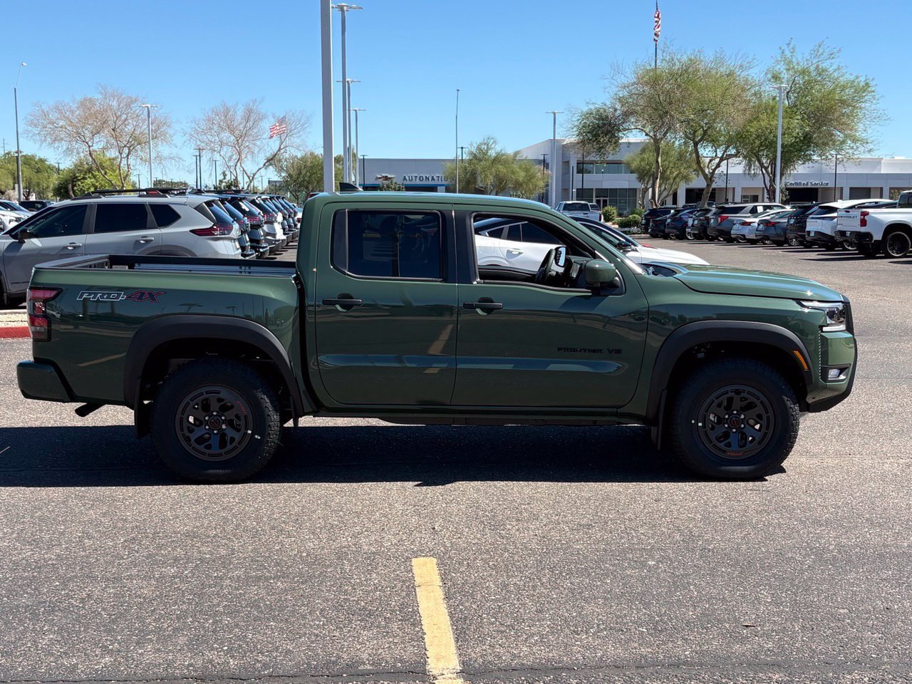 New 2027 Nissan Frontier PRO-4X AWD/4WD image 7