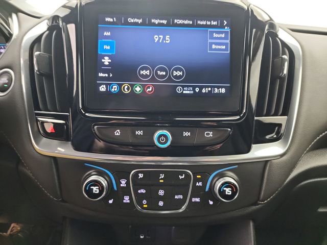 Used 2023 Chevrolet Traverse LT image 13