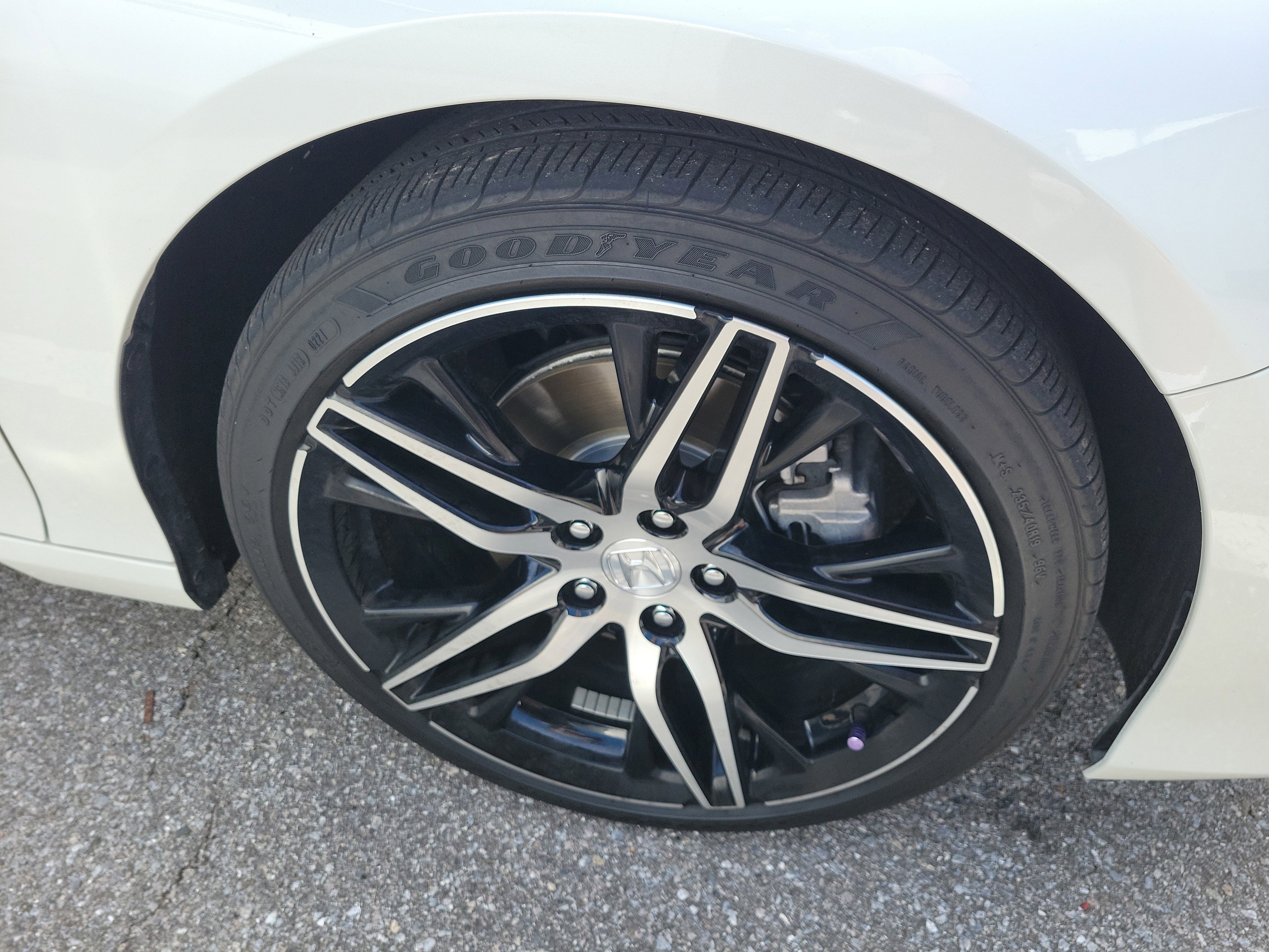 Used 2021 Honda Accord Touring image 8