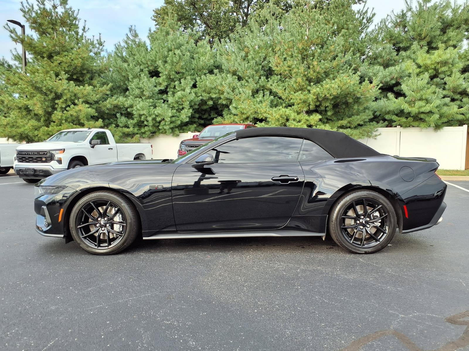 Used 2024 Ford Mustang GT Premium RWD image 31