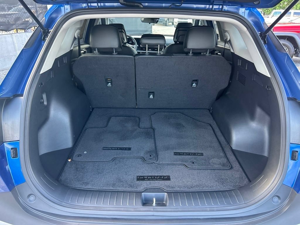 Used 2025 Kia Sportage EX FWD image 29