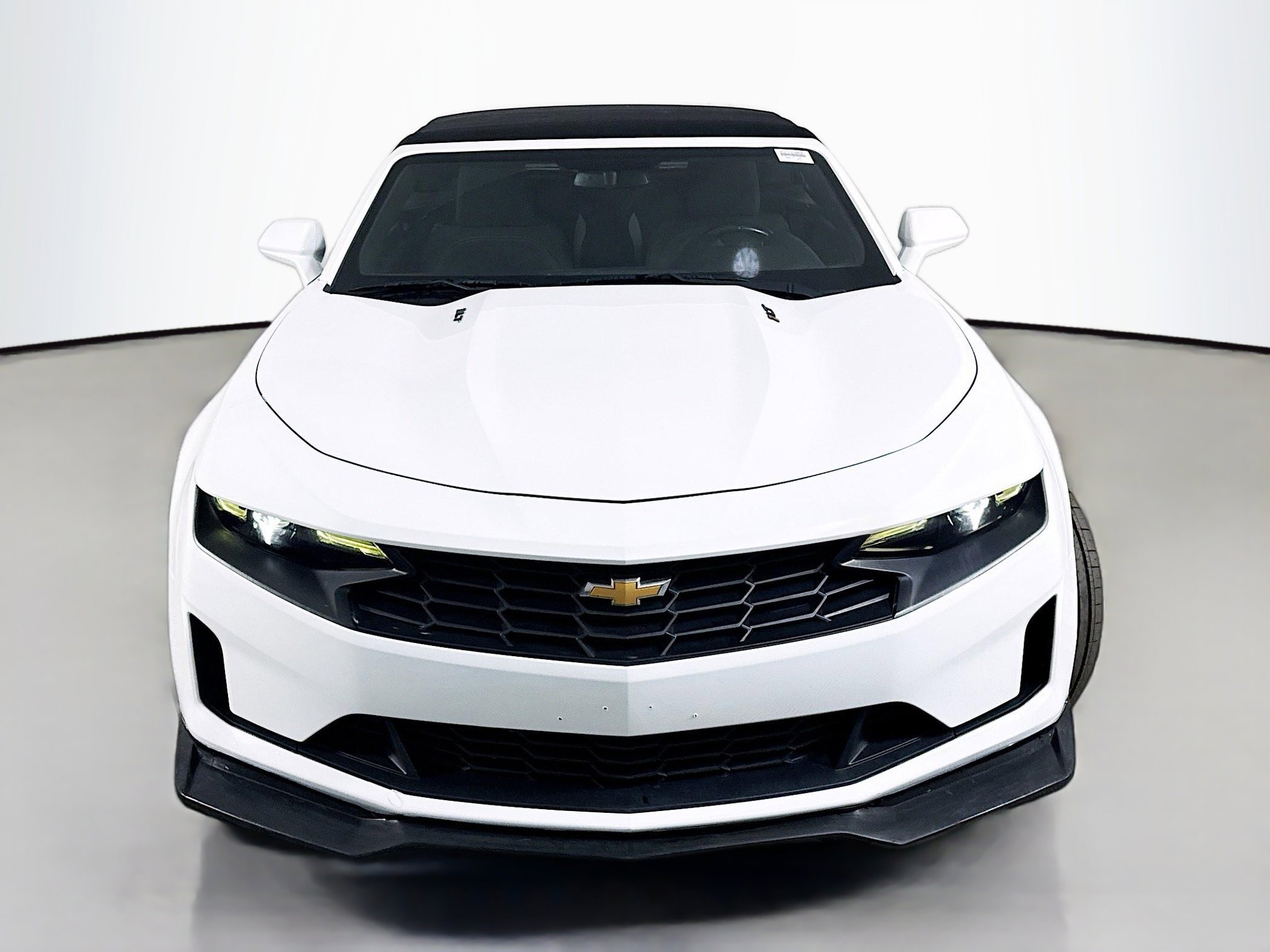 Used 2019 Chevrolet Camaro LT image 2