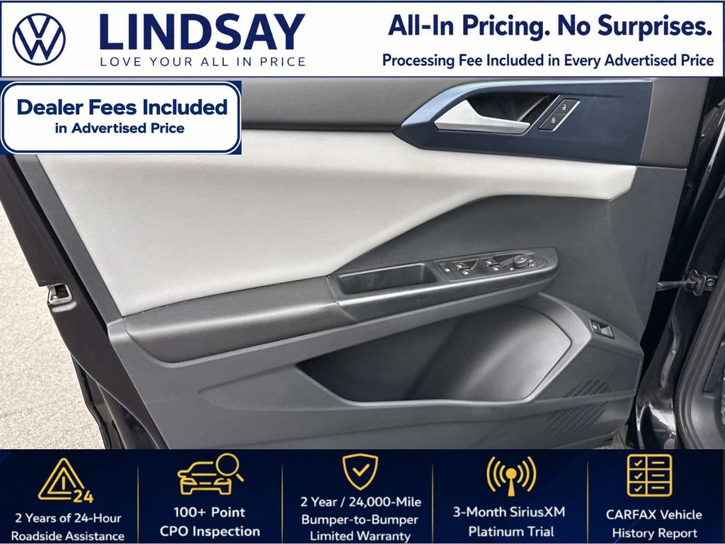 Used 2023 Volkswagen Taos SE w/ Panoramic Sunroof Package AWD/4WD image 10