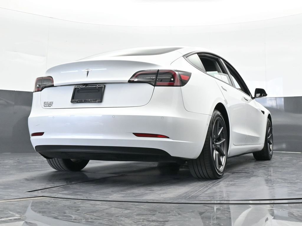 Used 2021 Tesla Model 3 Standard Range Plus image 58