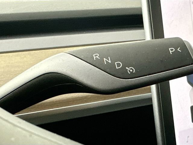 Used 2022 Tesla Model Y Performance image 21