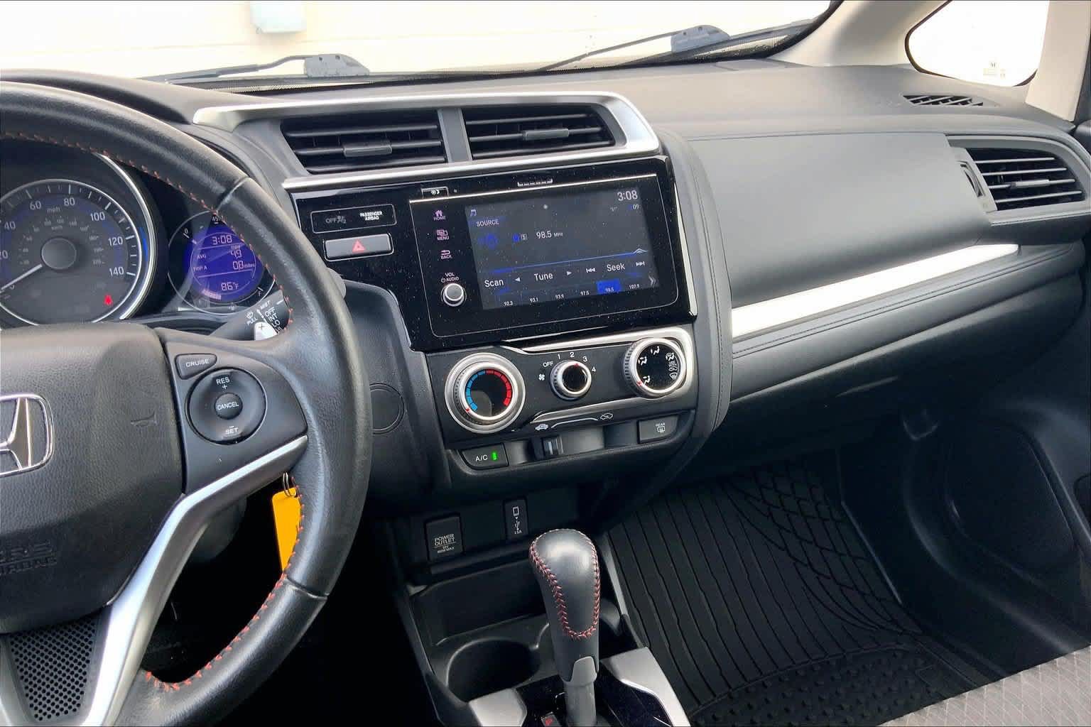 Used 2018 Honda Fit Sport image 15