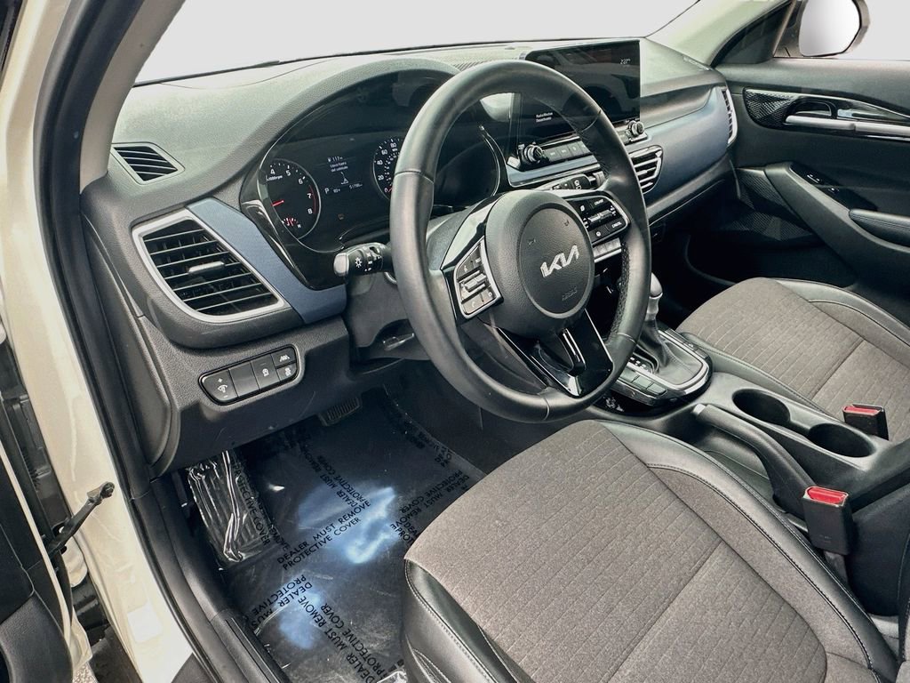 Certified 2022 Kia Seltos S FWD image 9